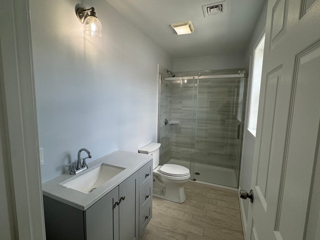 6 N Rocliffe St, Fall River MA 02723 photo 10