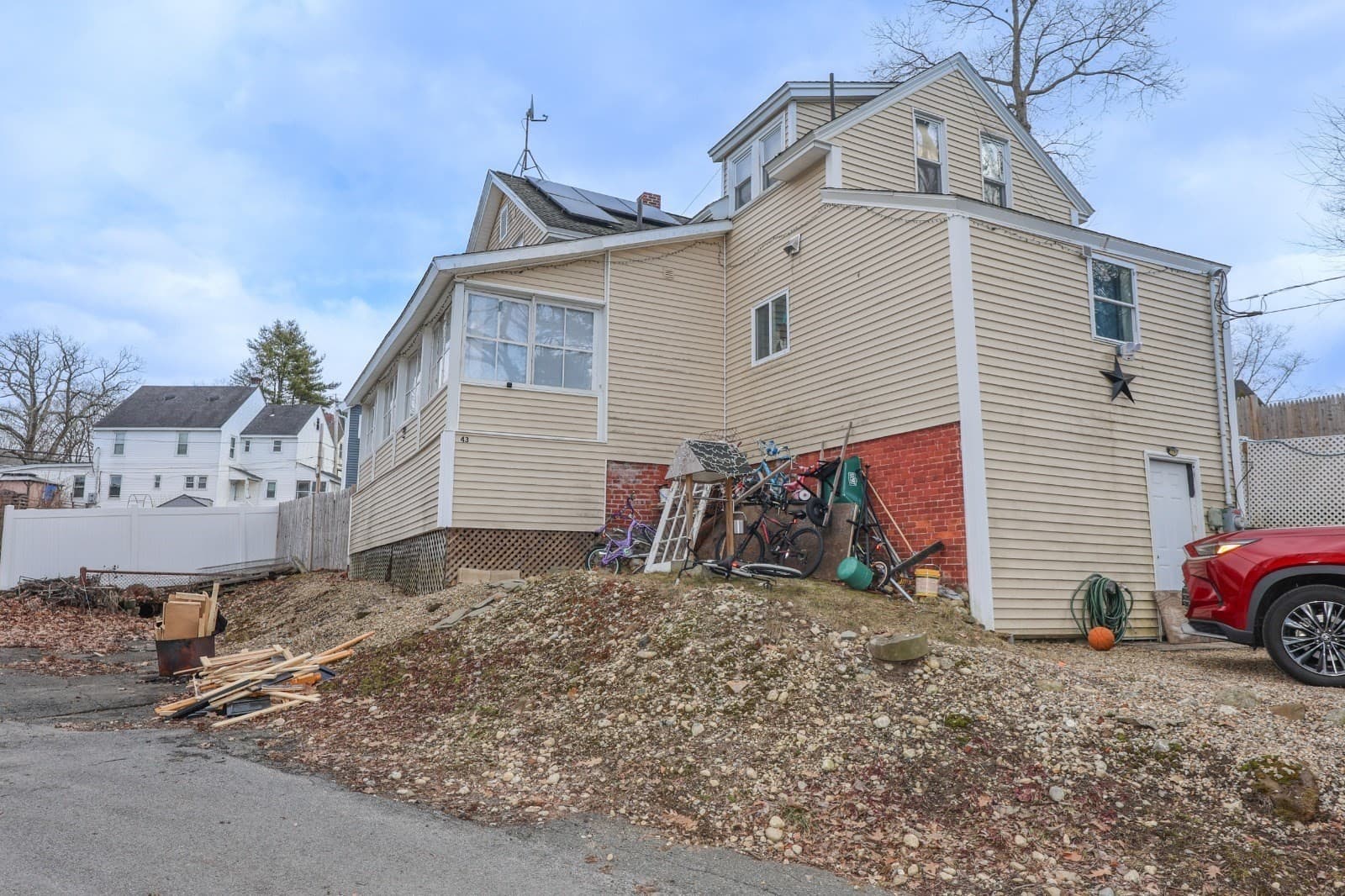 Single Family Residence at 43 Emerald Street, Athol MA 01331, photo 3 of 32