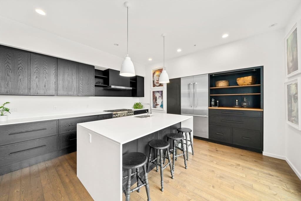 Condominium at 515 E 1st # 8, Boston MA 02127, photo 2 of 24