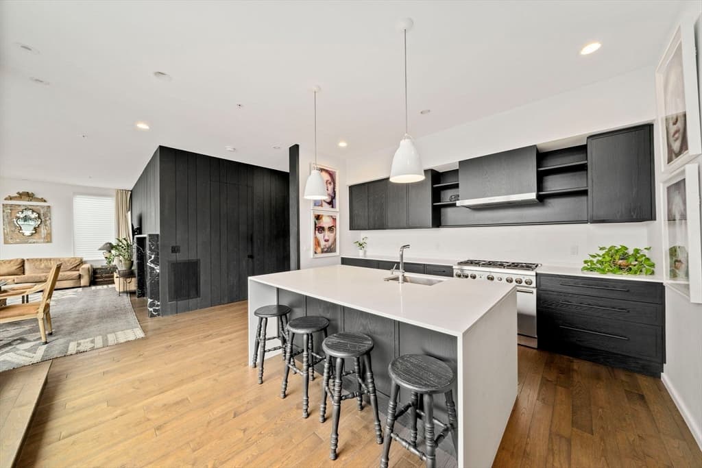 Condominium at 515 E 1st # 8, Boston MA 02127, photo 5 of 24