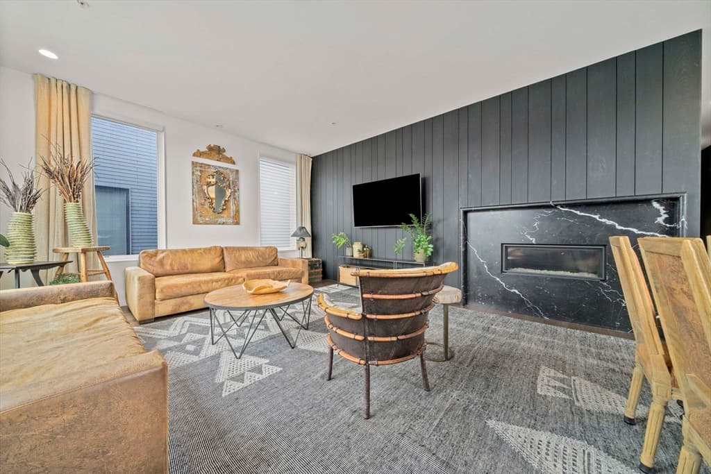 Condominium at 515 E 1st # 8, Boston MA 02127, photo 8 of 24