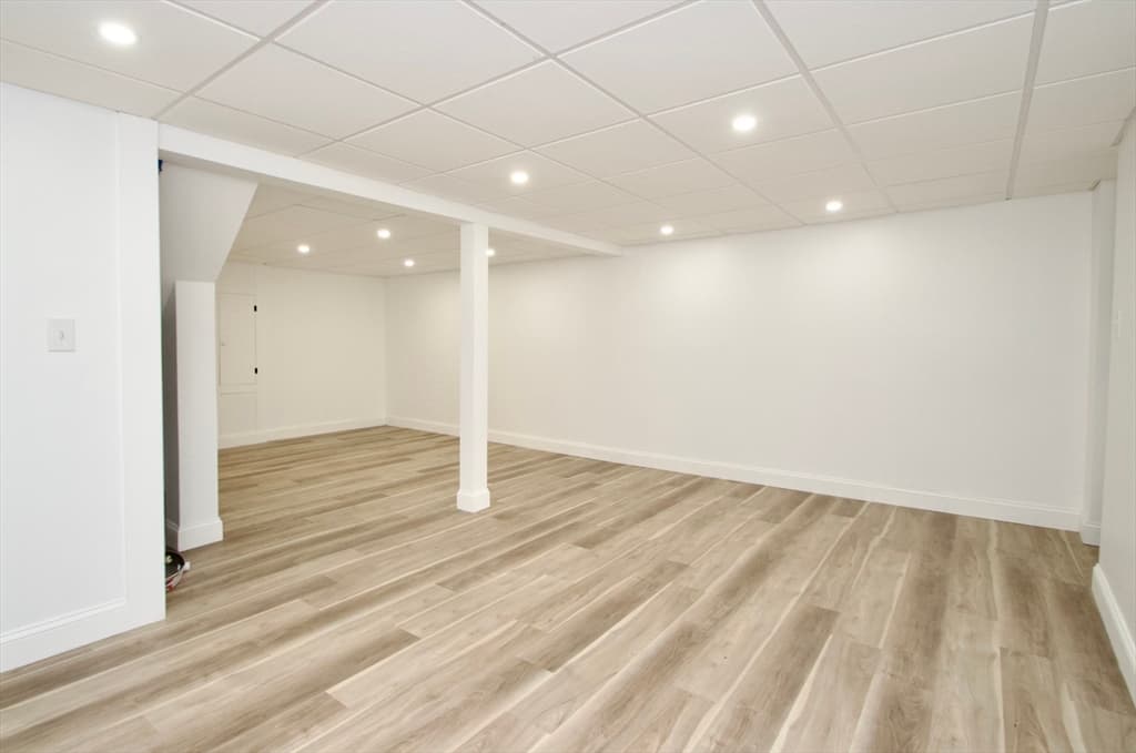 Single Family Residence at 7 Barbara Rd, Kingston MA 02364, Kingston, photo 17 of 26