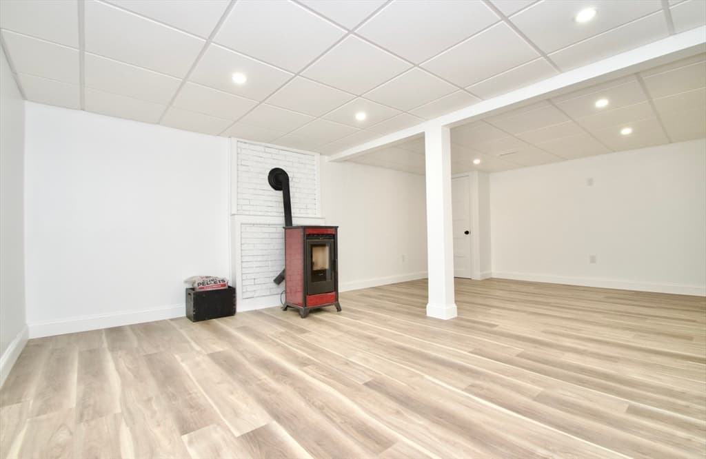 Single Family Residence at 7 Barbara Rd, Kingston MA 02364, Kingston, photo 20 of 26