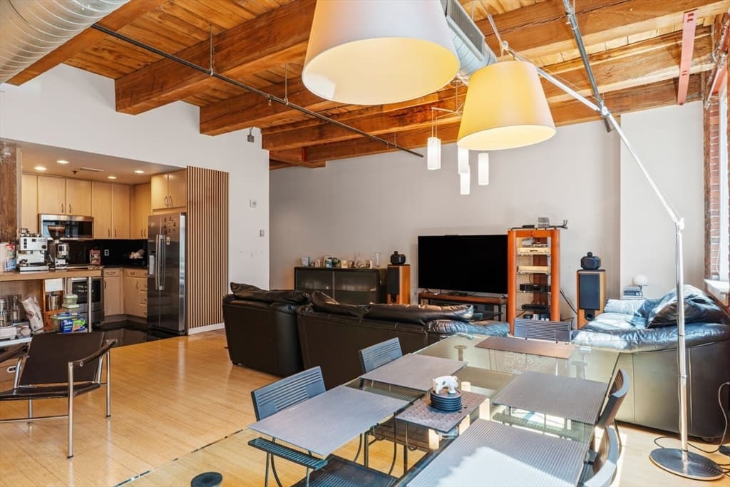 Condominium at 9 West Broadway # 402, Boston MA 02127, photo 13 of 32