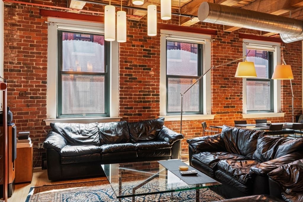 Condominium at 9 West Broadway # 402, Boston MA 02127, photo 5 of 32