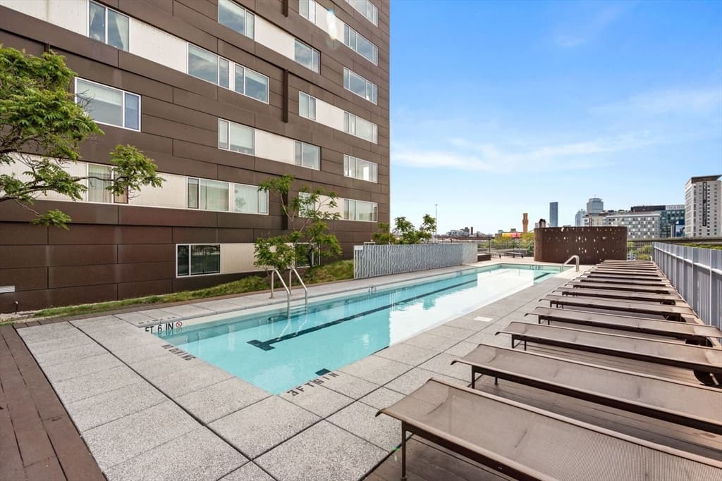 Condominium at 9 West Broadway # 402, Boston MA 02127, photo 30 of 32