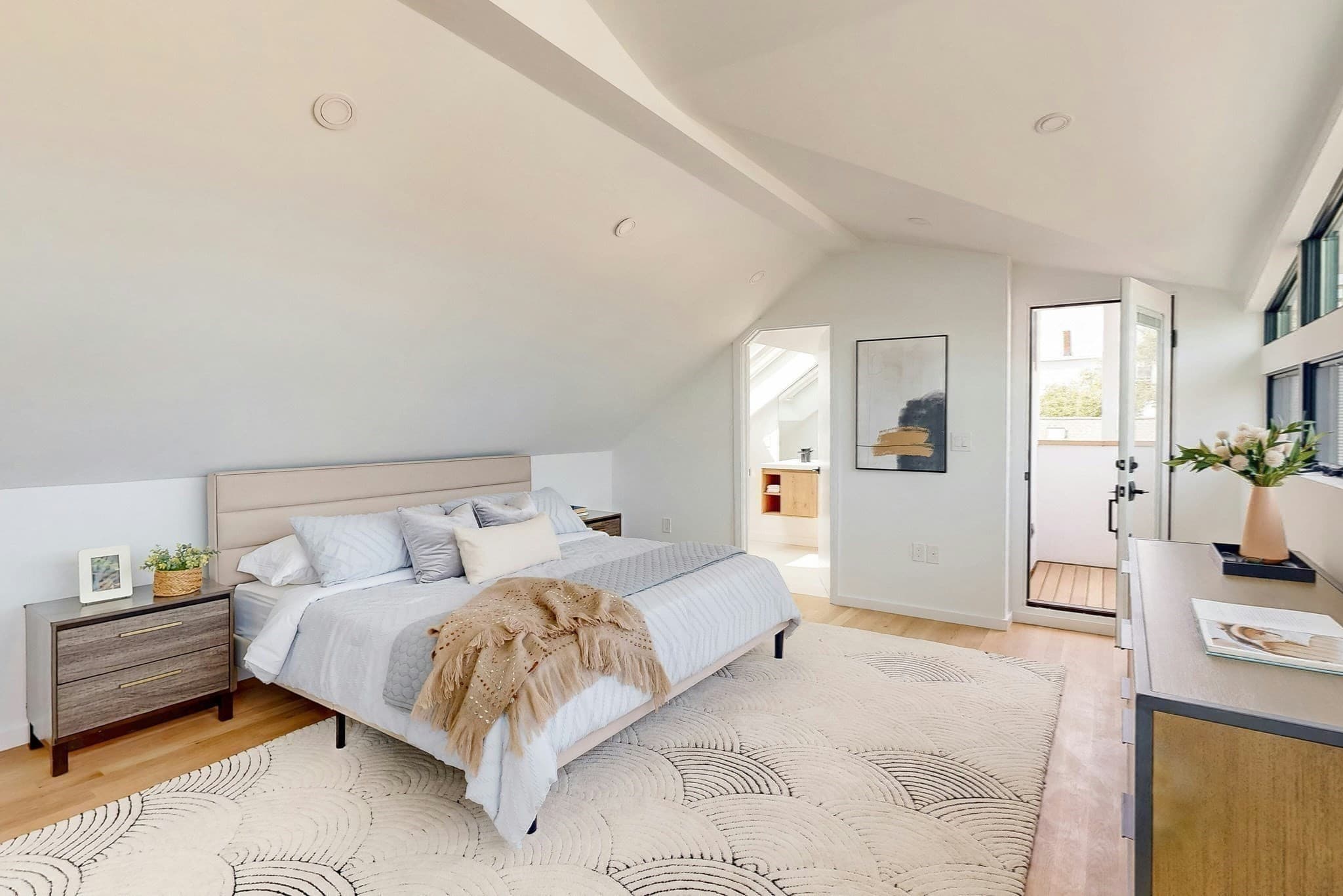 Condominium at 131 Charles Street # 0, Cambridge MA 02141, Cambridge, photo 10 of 19