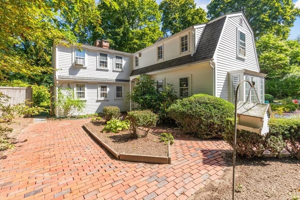 Single Family Residence at 102 Central St, Hingham MA 02043, photo 27 of 36