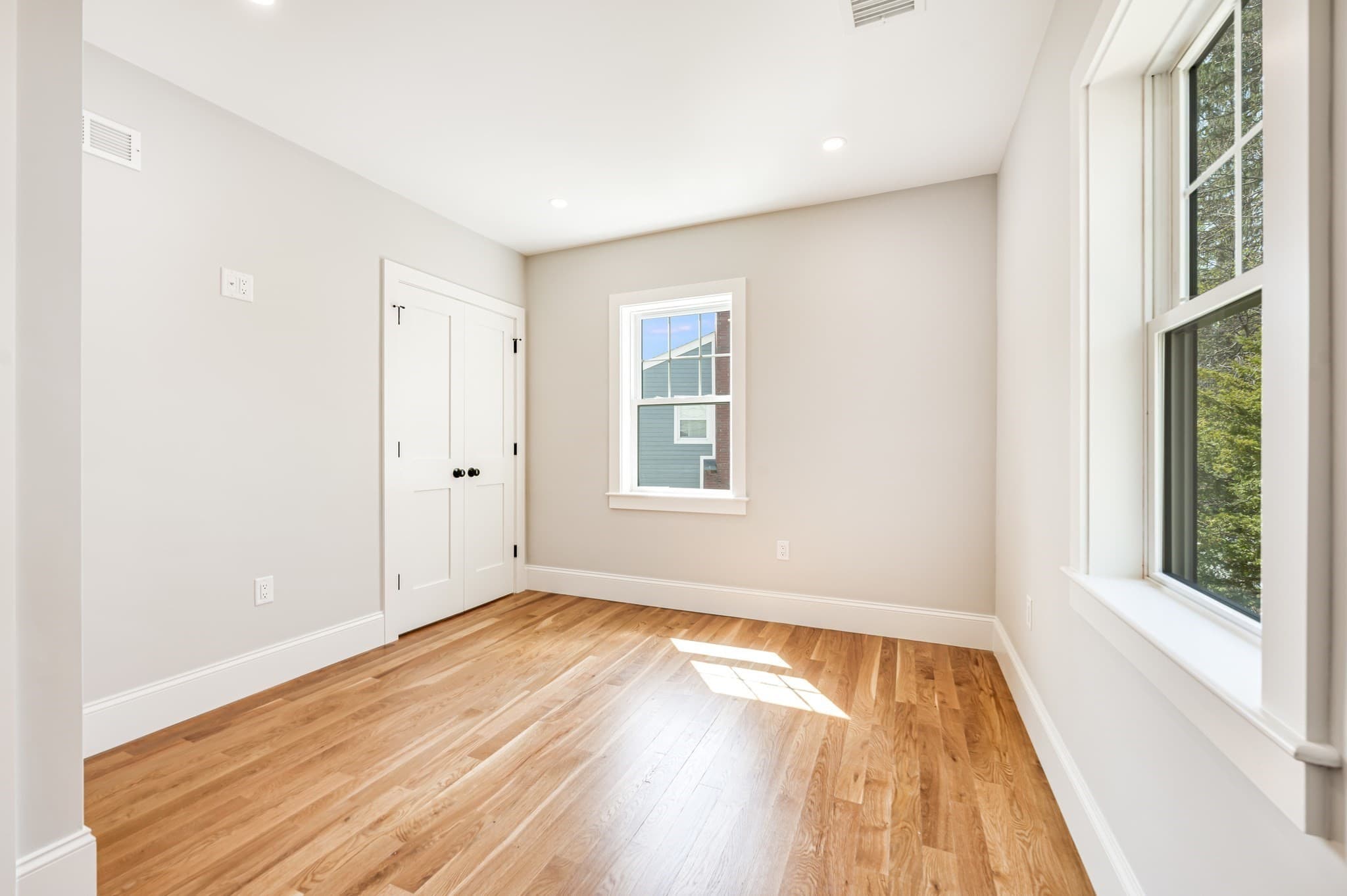 Single Family Residence at 6 Ivy Circle, Winchester MA 01890, photo 26 of 36