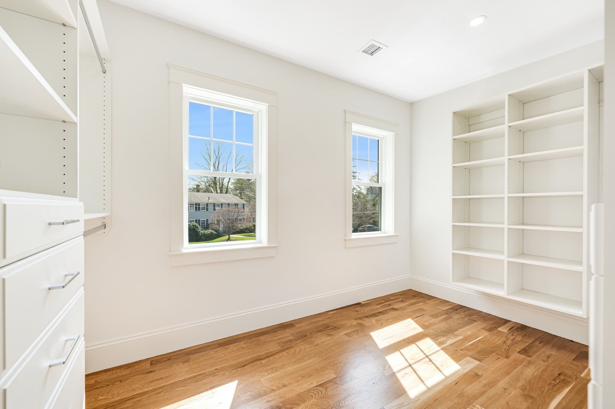 Single Family Residence at 6 Ivy Circle, Winchester MA 01890, photo 20 of 36