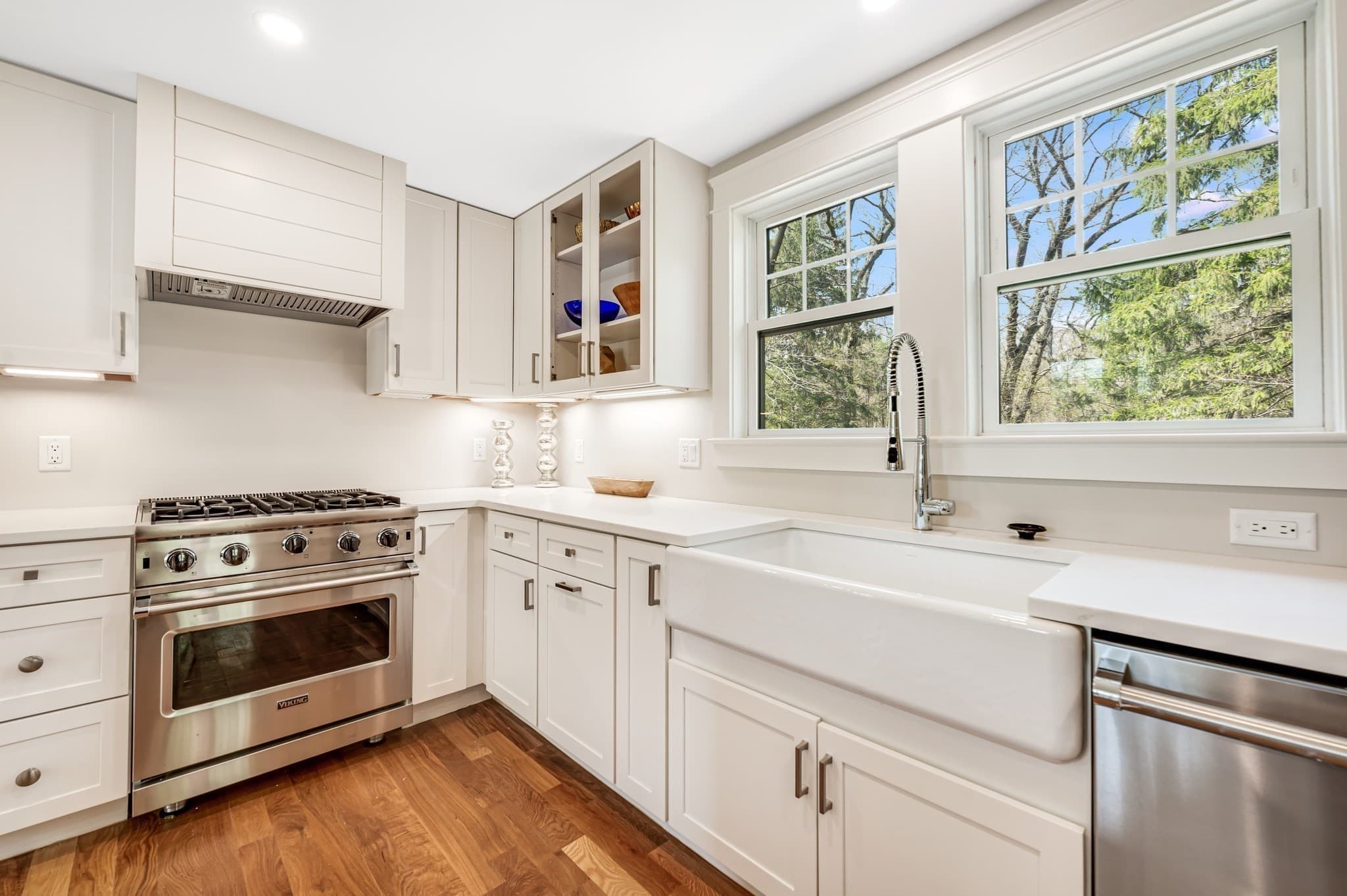 Single Family Residence at 6 Ivy Circle, Winchester MA 01890, photo 10 of 36