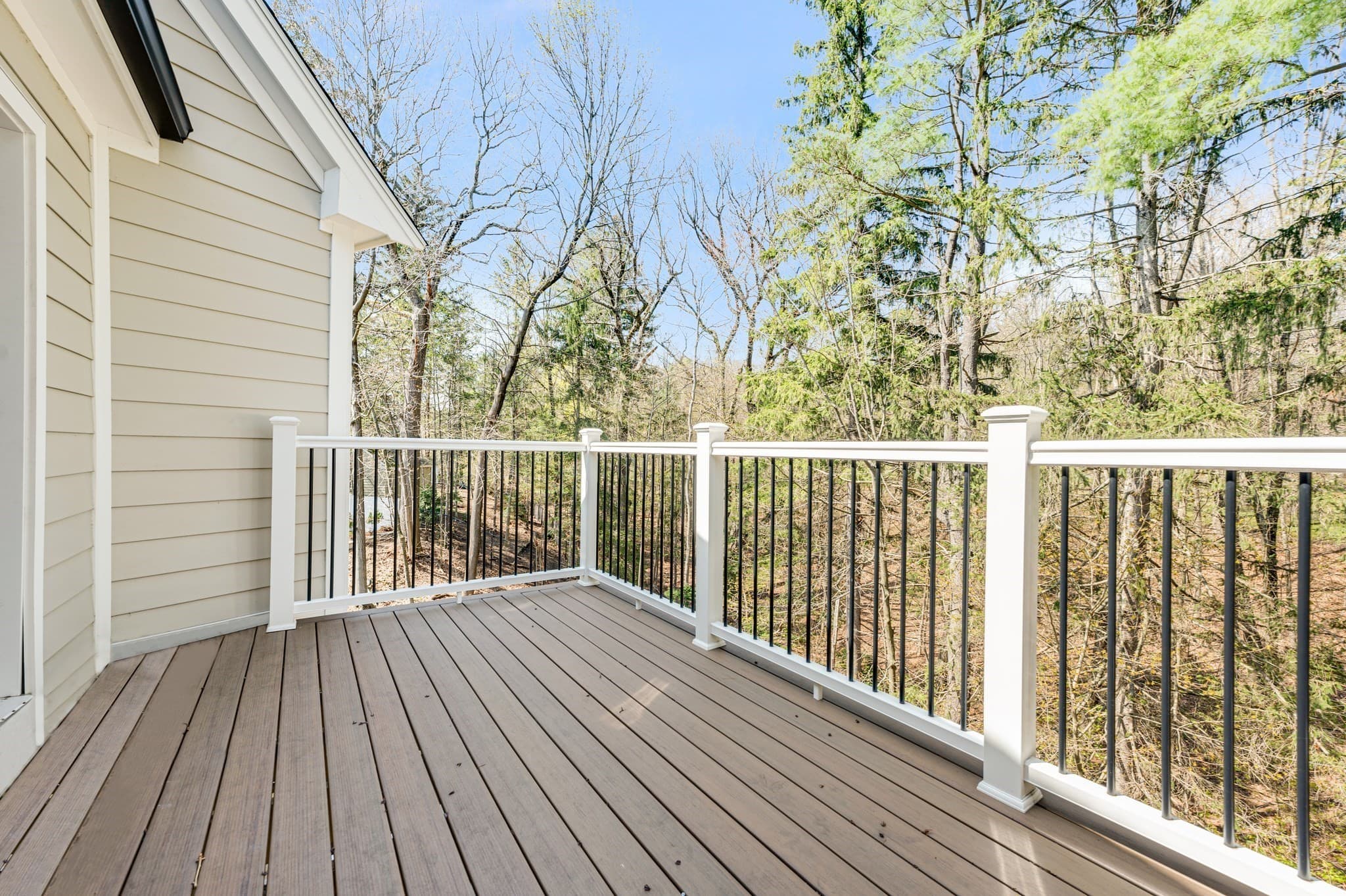 Single Family Residence at 6 Ivy Circle, Winchester MA 01890, photo 33 of 36