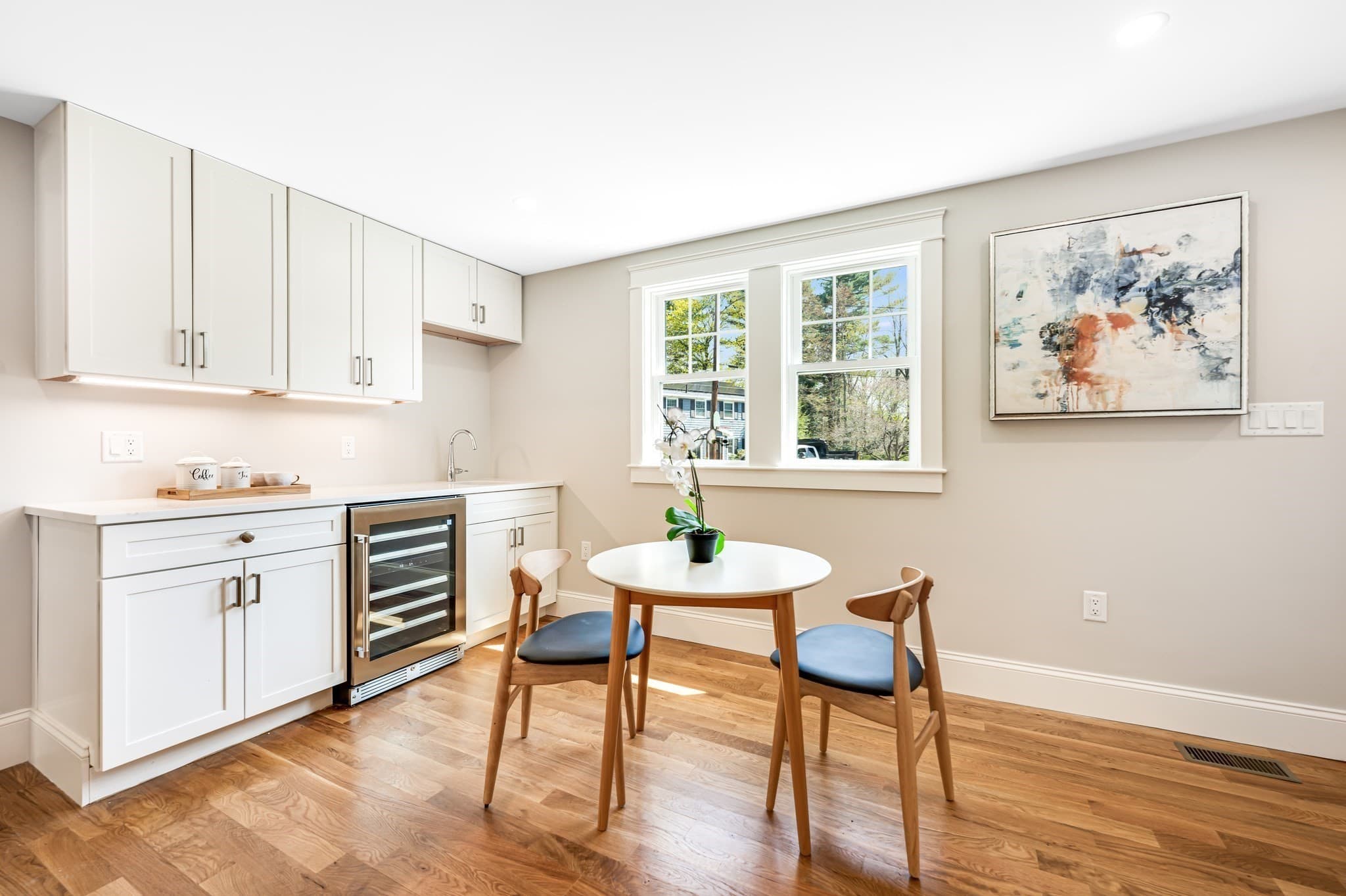 Single Family Residence at 6 Ivy Circle, Winchester MA 01890, photo 11 of 36