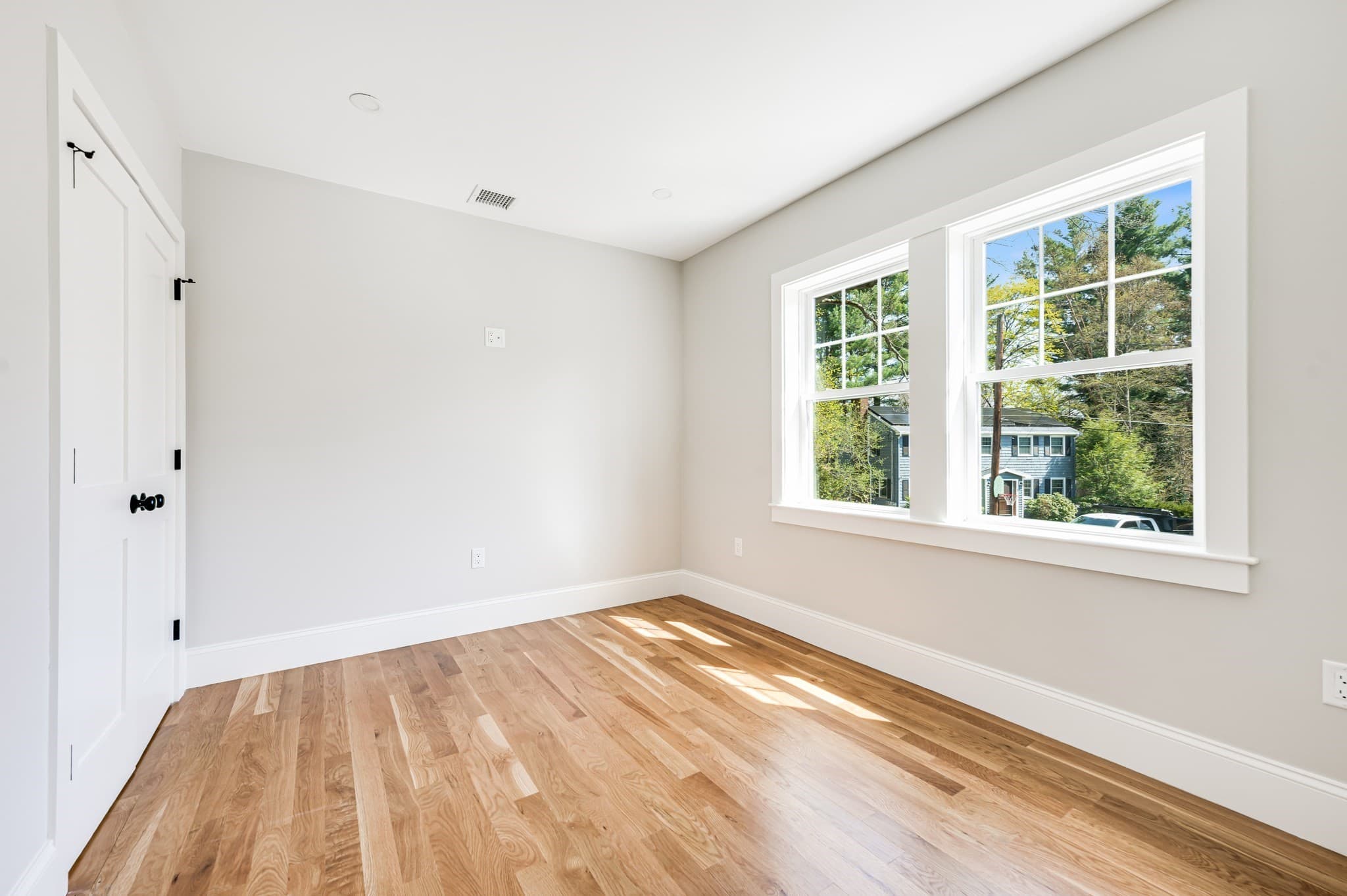 Single Family Residence at 6 Ivy Circle, Winchester MA 01890, photo 29 of 36