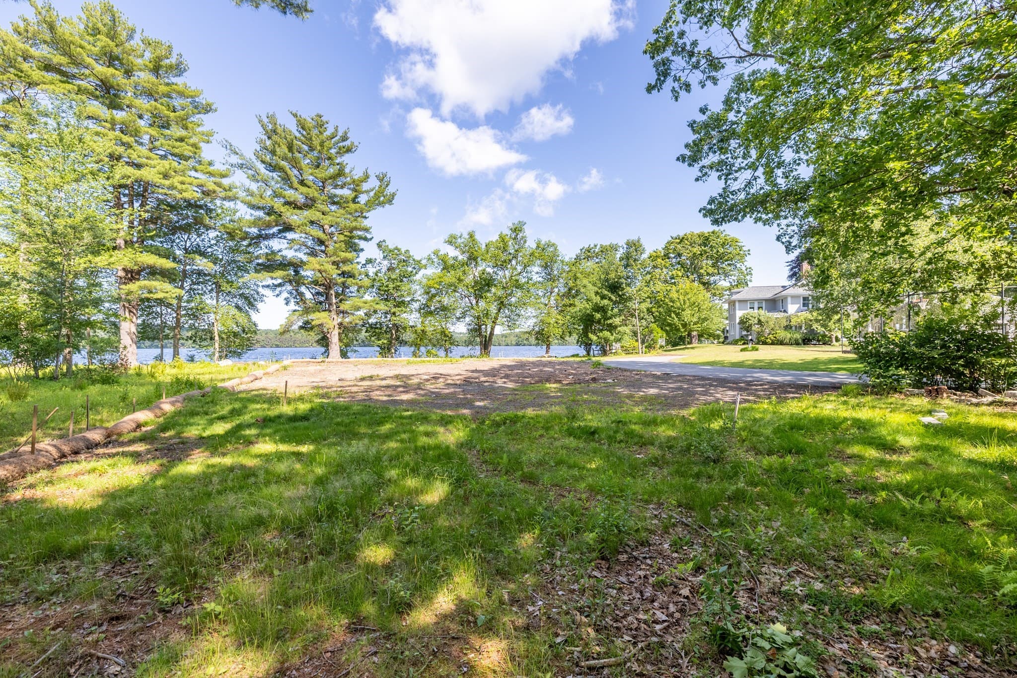 Residential at 14 Geneva Road, Andover MA 01810, photo 17 of 36