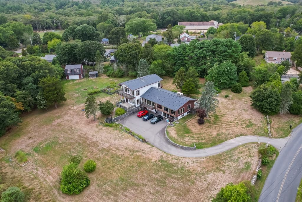 225 Hixbridge Rd, Westport MA 02790