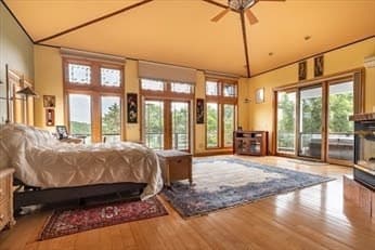 Single Family Residence at 225 Hixbridge Rd, Westport MA 02790, photo 18 of 22