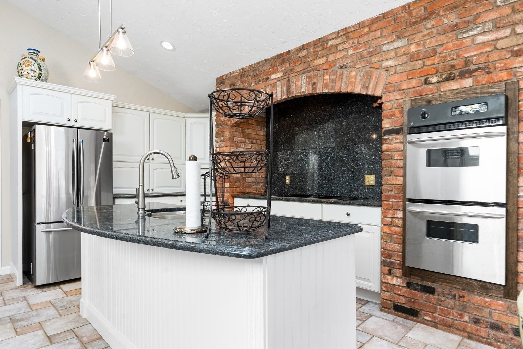 Single Family Residence at 7 Saddle Ridge Road, Sudbury MA 01776, photo 18 of 42