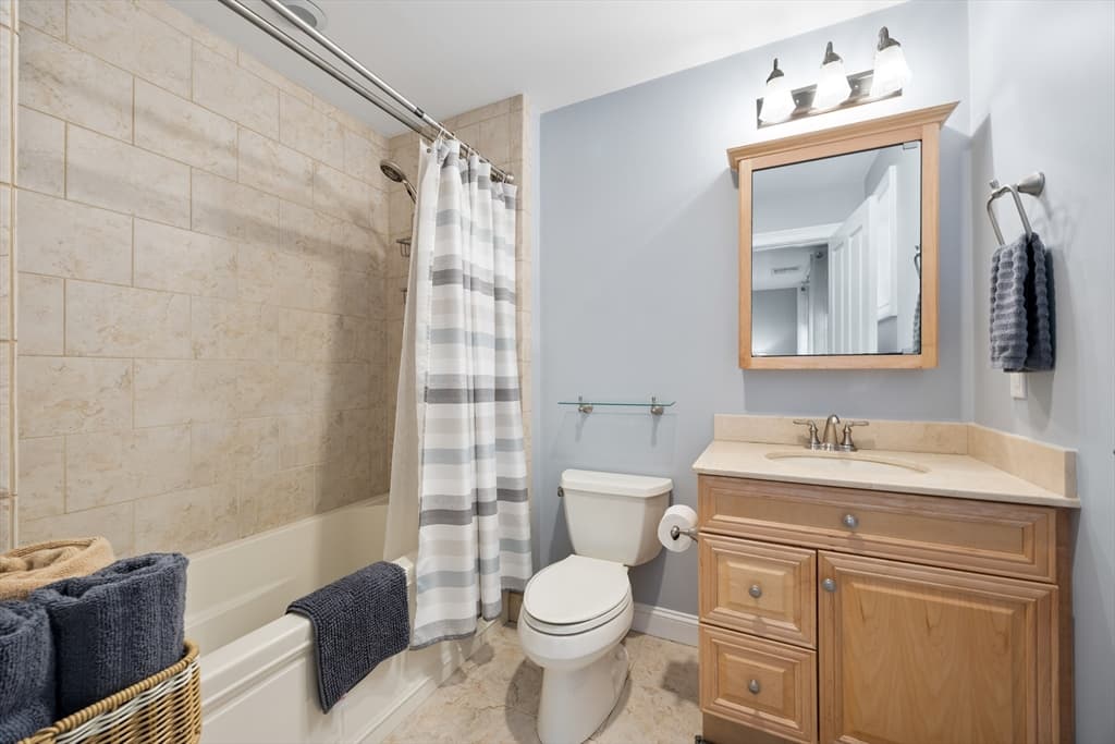 Single Family Residence at 344 Salem St, Lynnfield MA 01940, Lynnfield, photo 23 of 42