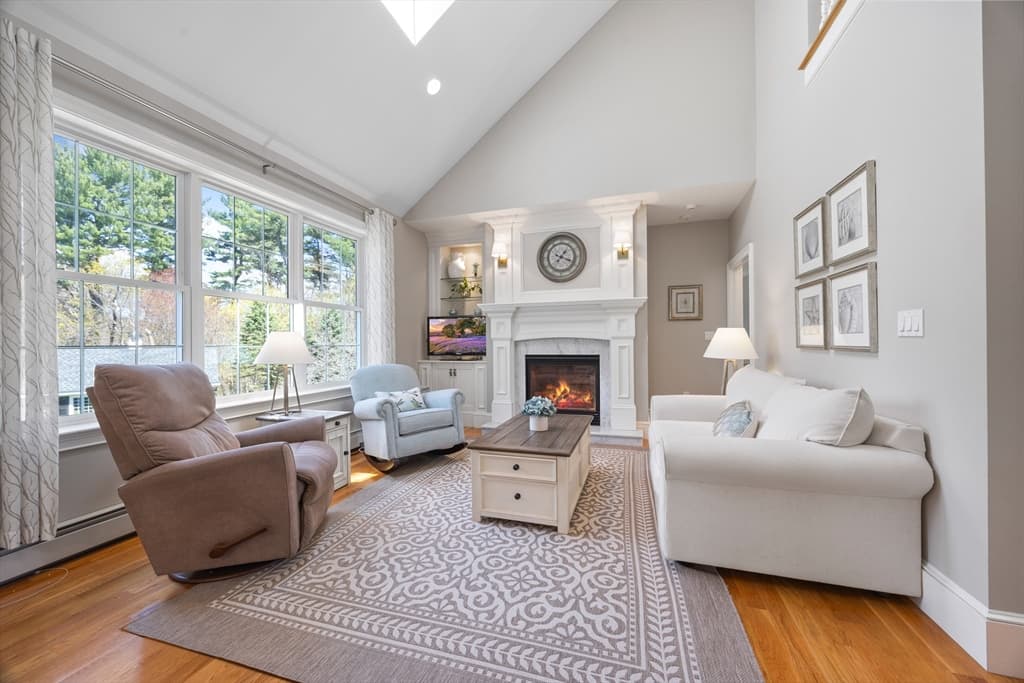 Single Family Residence at 344 Salem St, Lynnfield MA 01940, Lynnfield, photo 6 of 42
