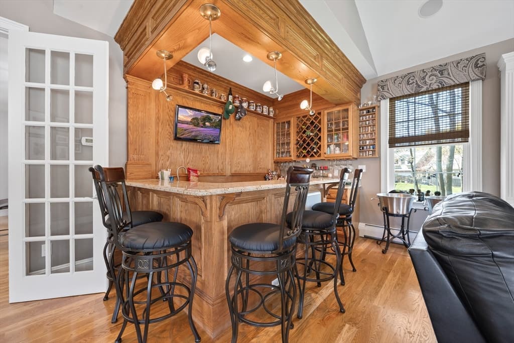 Single Family Residence at 344 Salem St, Lynnfield MA 01940, Lynnfield, photo 13 of 42