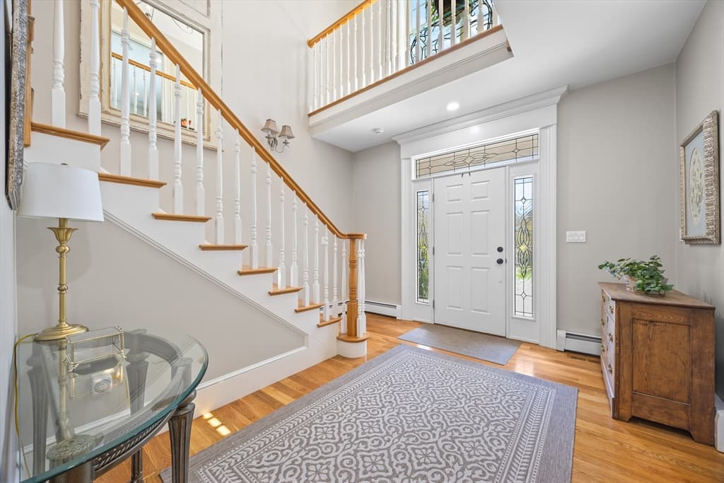 Single Family Residence at 344 Salem St, Lynnfield MA 01940, Lynnfield, photo 4 of 42