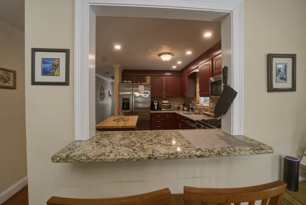 Single Family Residence at 50 Samoset Rd, Barnstable MA 02648, photo 4 of 27