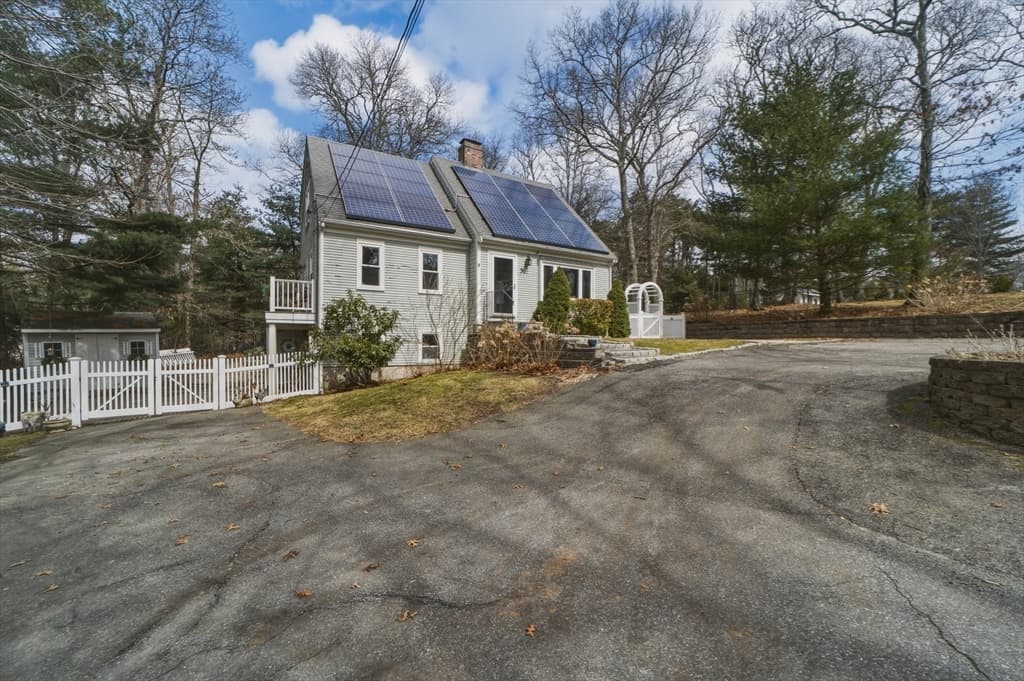Single Family Residence at 50 Samoset Rd, Barnstable MA 02648, photo 25 of 27