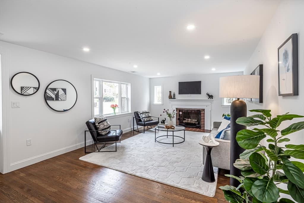 Single Family Residence at 78 Windemere Circle, Braintree MA 02184, photo 11 of 31
