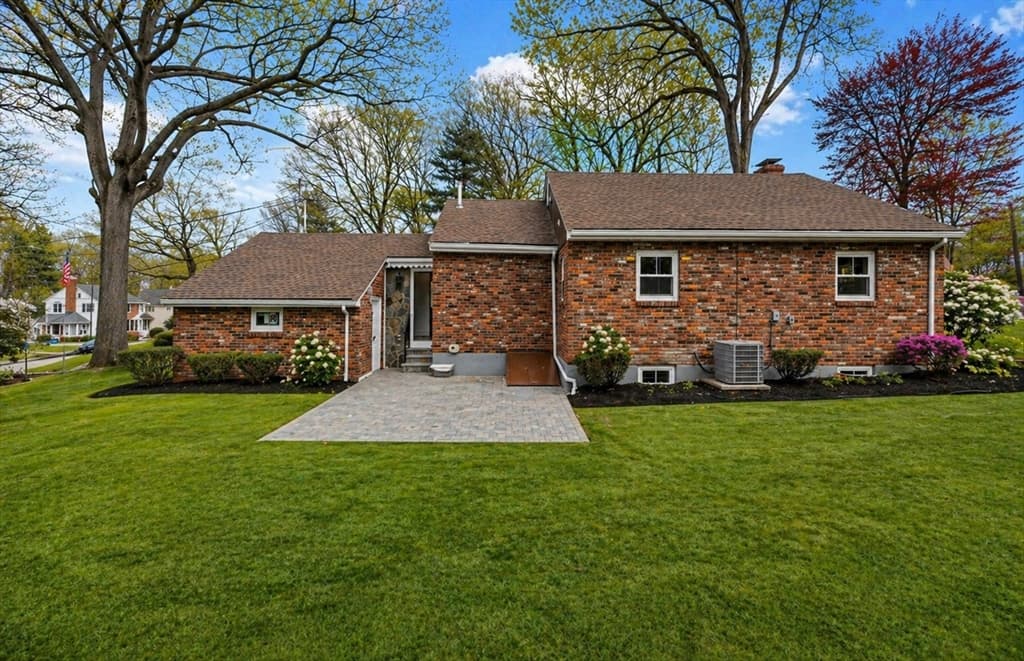 Single Family Residence at 78 Windemere Circle, Braintree MA 02184, photo 31 of 31