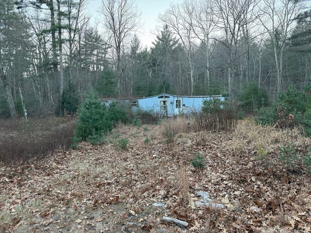 Single Family Residence at 128 Holland Rd, Brimfield MA 01010, Brimfield, photo 2 of 5