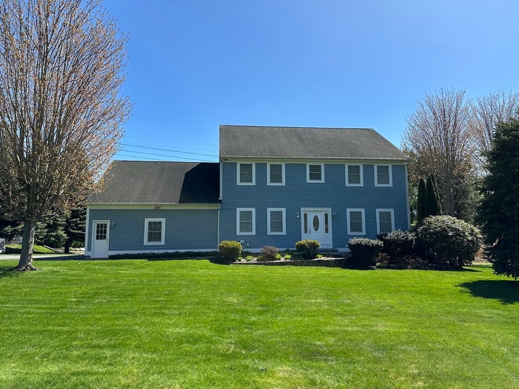 Single Family Residence at 173 Water St, Danvers MA 01923, photo 6 of 25