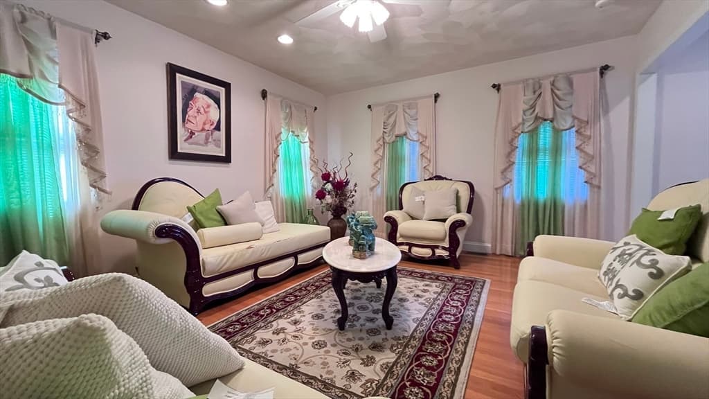 Single Family Residence at 173 Water St, Danvers MA 01923, photo 9 of 25