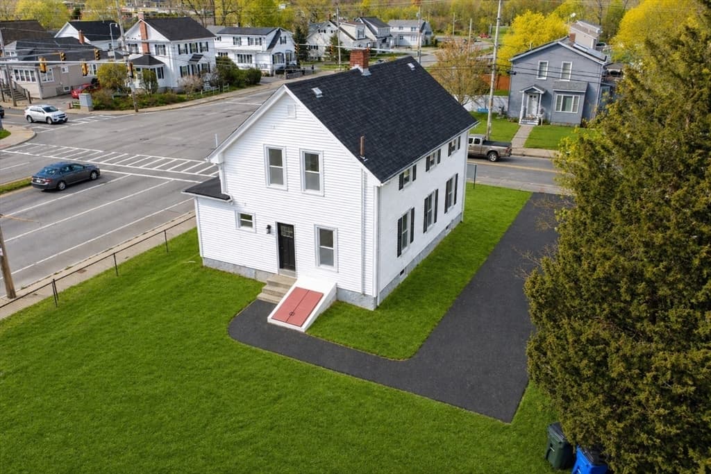 1163 New Boston Rd, Fall River MA 02720 photo 4