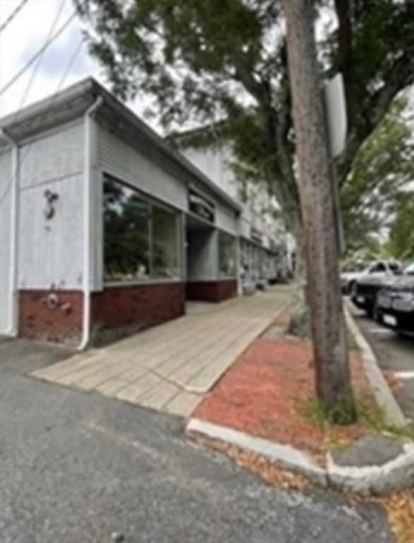 Commercial Sale at 40 Central Square, Bridgewater MA 02324, photo 4 of 12