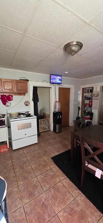 274 Pleasant St, Gardner MA 01440 photo 2