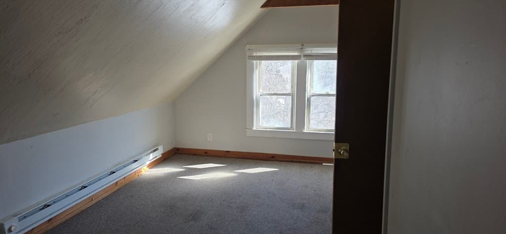 274 Pleasant St, Gardner MA 01440 photo 12