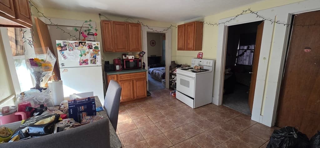 274 Pleasant St, Gardner MA 01440 photo 3