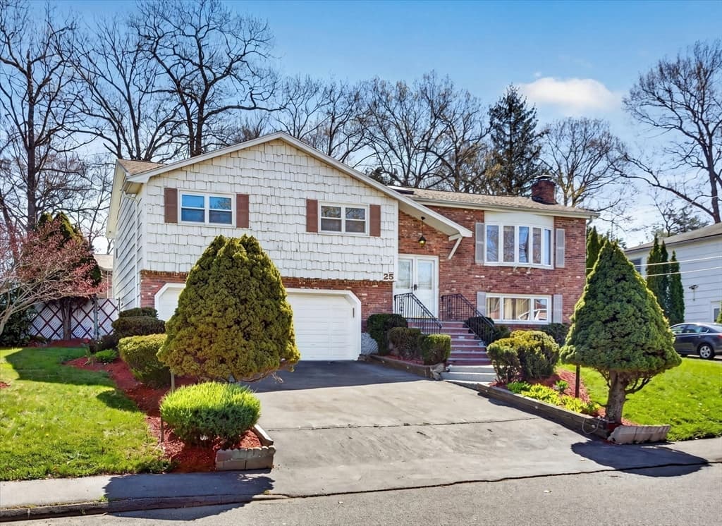 Single Family Residence at 25 Gloversbrook Rd, Randolph MA 02368, photo 40 of 40