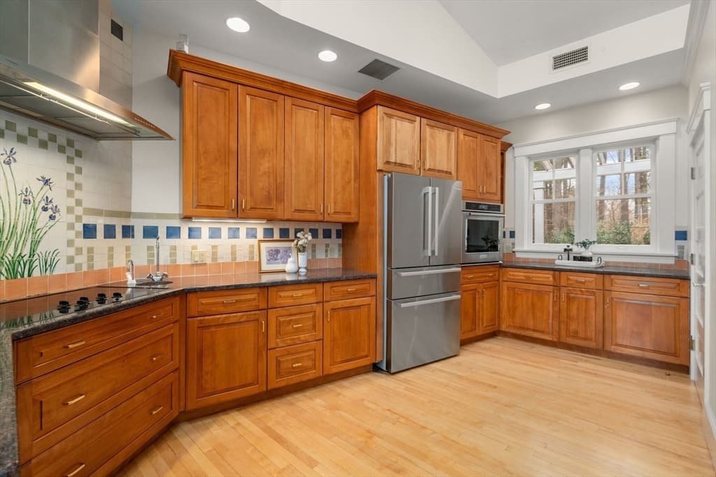 55 Glezen Ln, Wayland MA 01778 photo 7