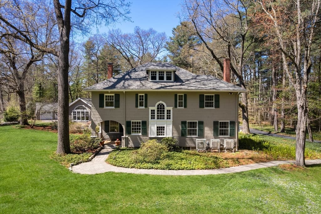 55 Glezen Ln, Wayland MA 01778