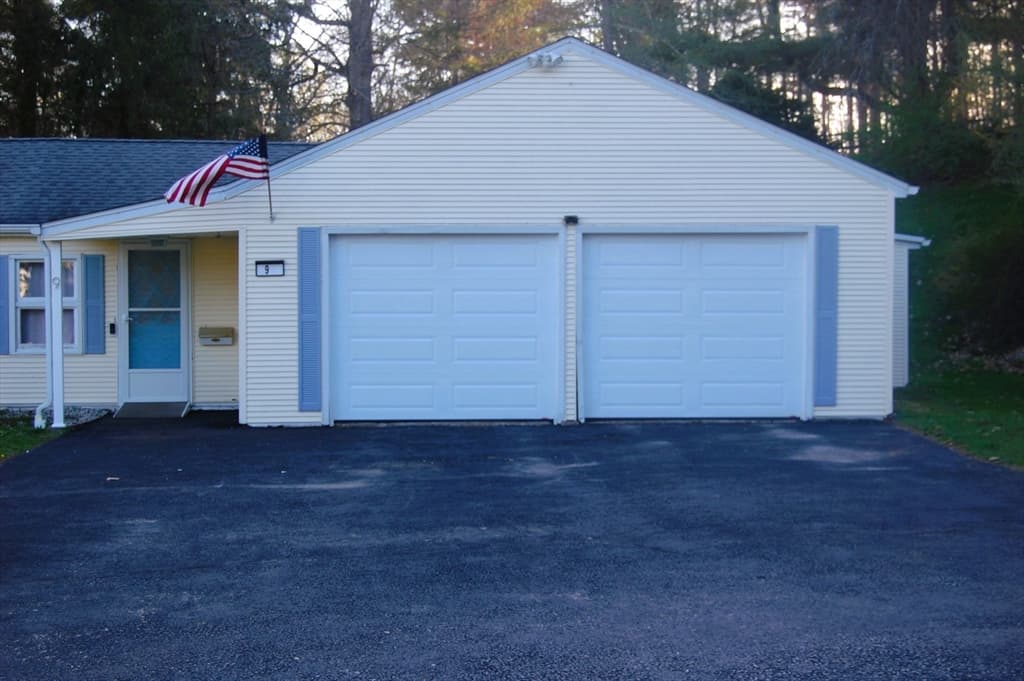9 Harding St, Leicester MA 01611 photo 3