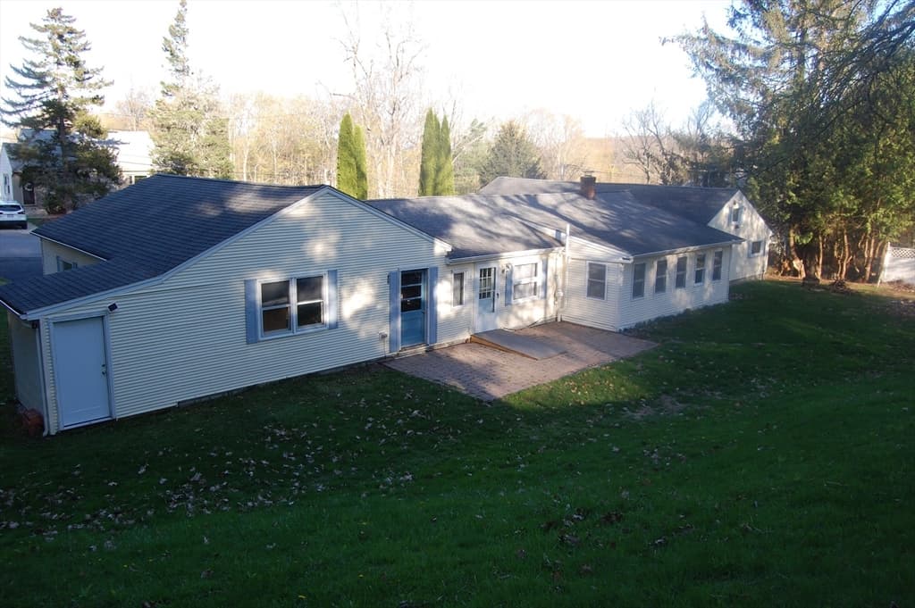 9 Harding St, Leicester MA 01611 photo 5