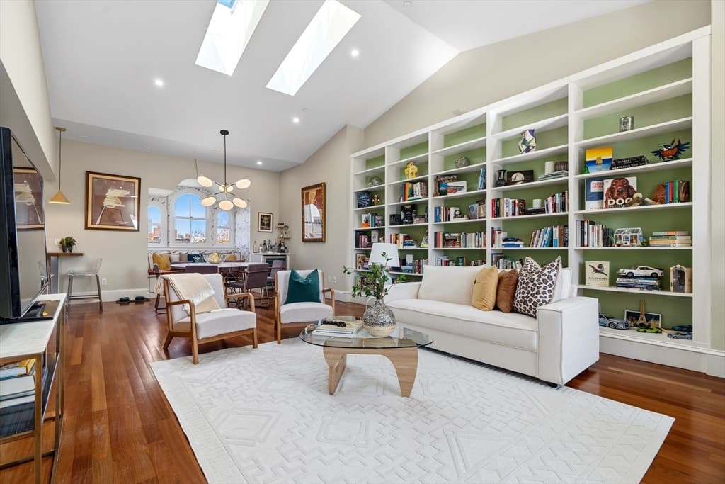 531 Massachusetts Ave # 3, Boston MA 02118