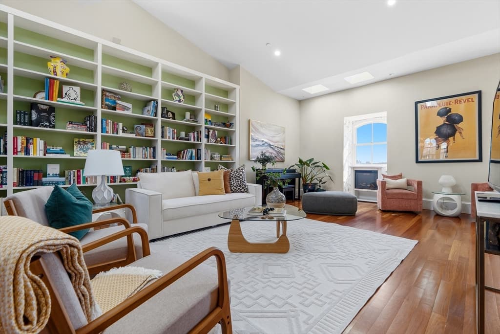Condominium at 531 Massachusetts Ave # 3, Boston MA 02118, photo 4 of 40