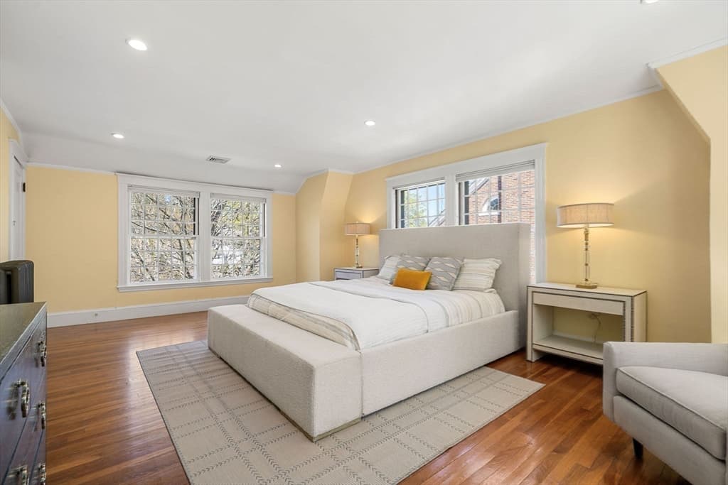 Single Family Residence at 292 Pond St, Boston MA 02130, Boston, photo 24 of 38