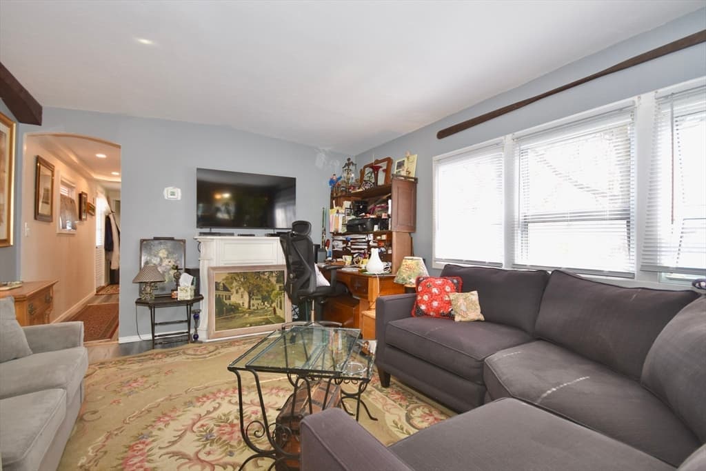 16 Francis St, Wareham MA 02538 photo 6