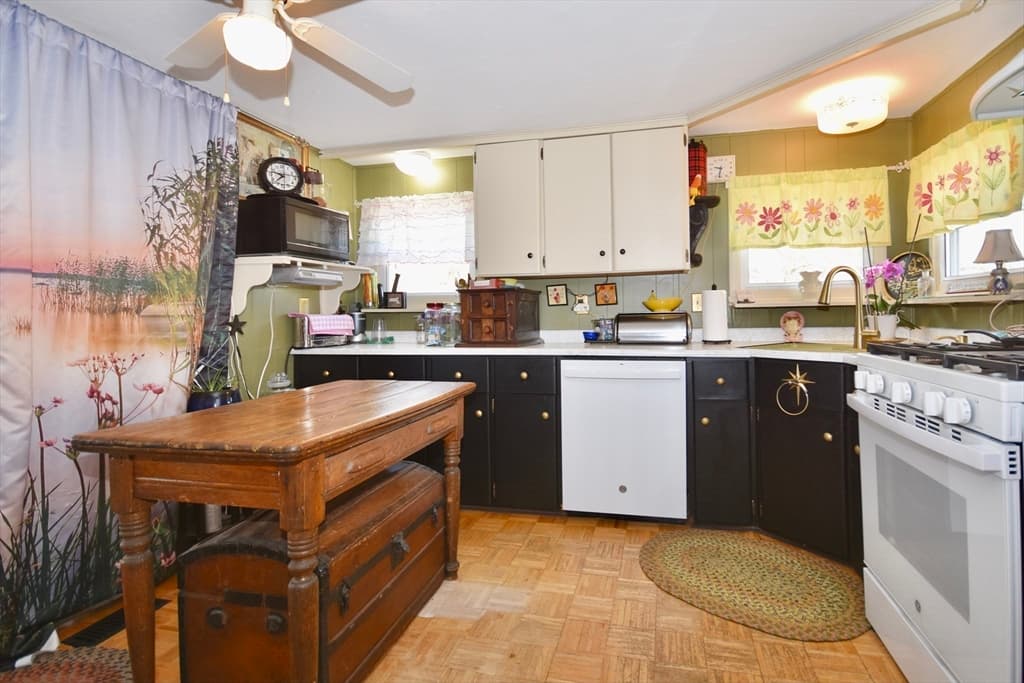 16 Francis St, Wareham MA 02538 photo 7