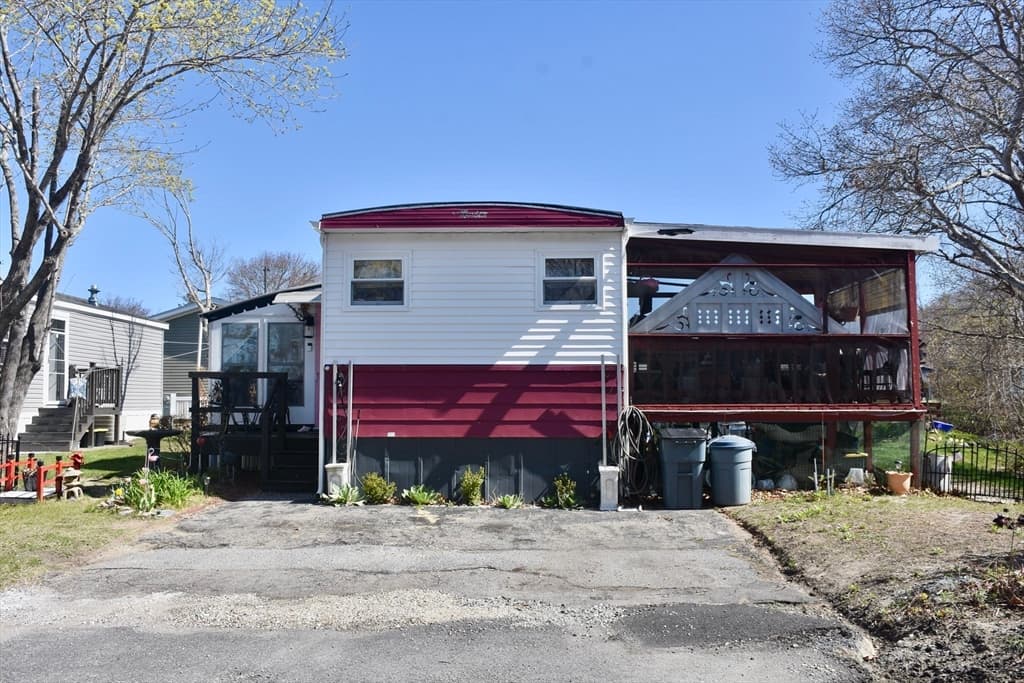 16 Francis St, Wareham MA 02538 photo 4