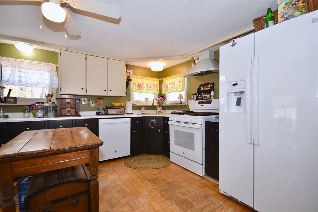 16 Francis St, Wareham MA 02538 photo 8